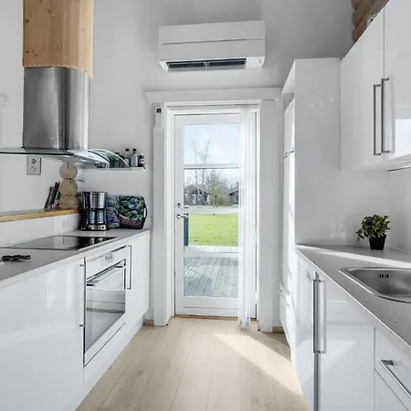Gorgeous In Vaeggerlose With Kitchen