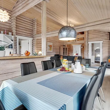 Gorgeous In Vaeggerlose With Kitchen